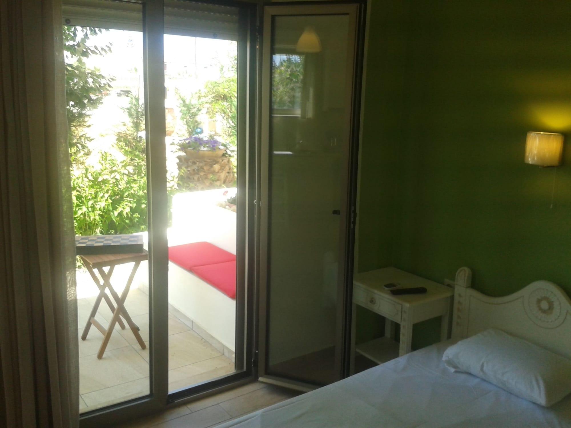 Almyra Apartments & Suites Sfáka Extérieur photo