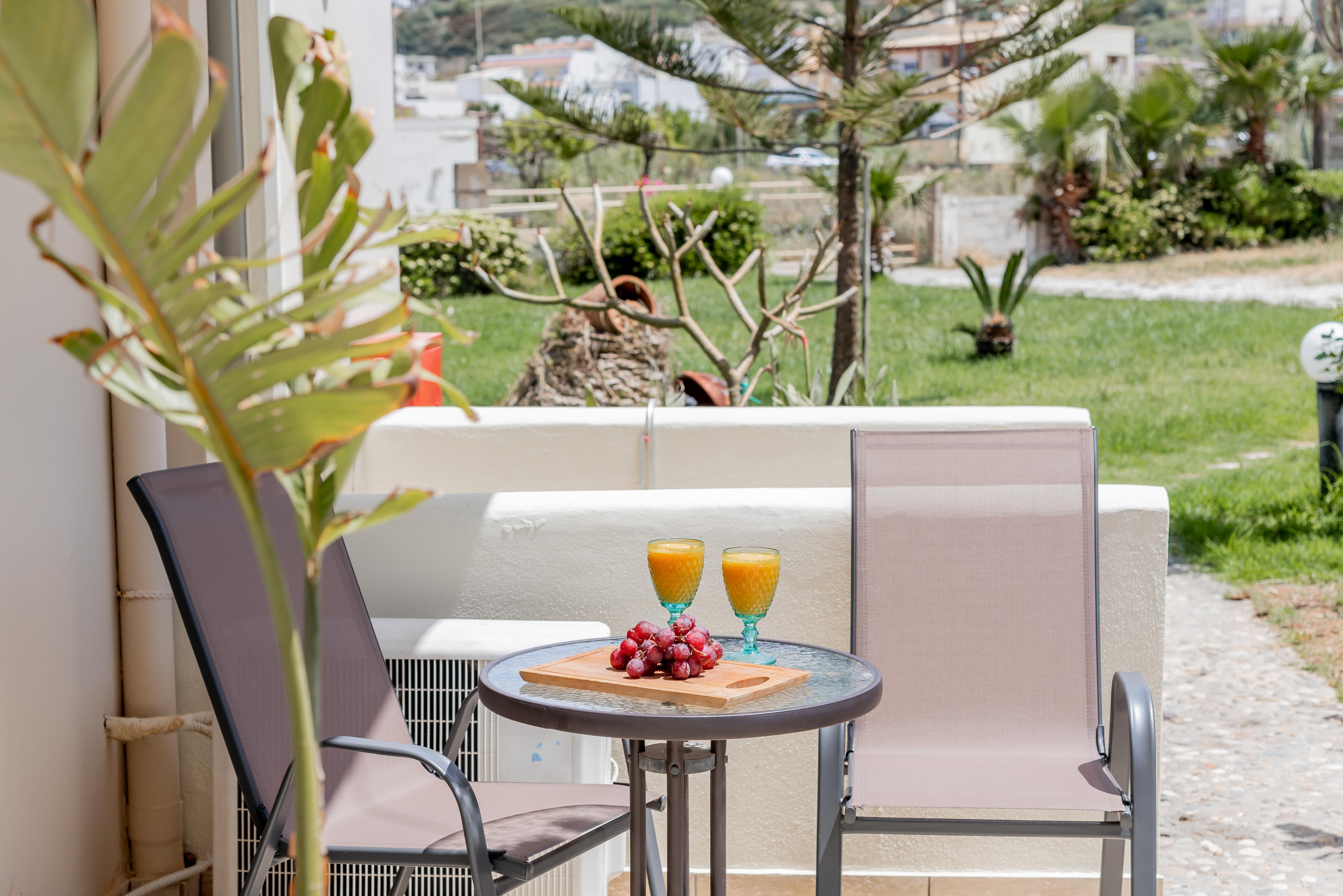 Almyra Apartments & Suites Sfáka Extérieur photo