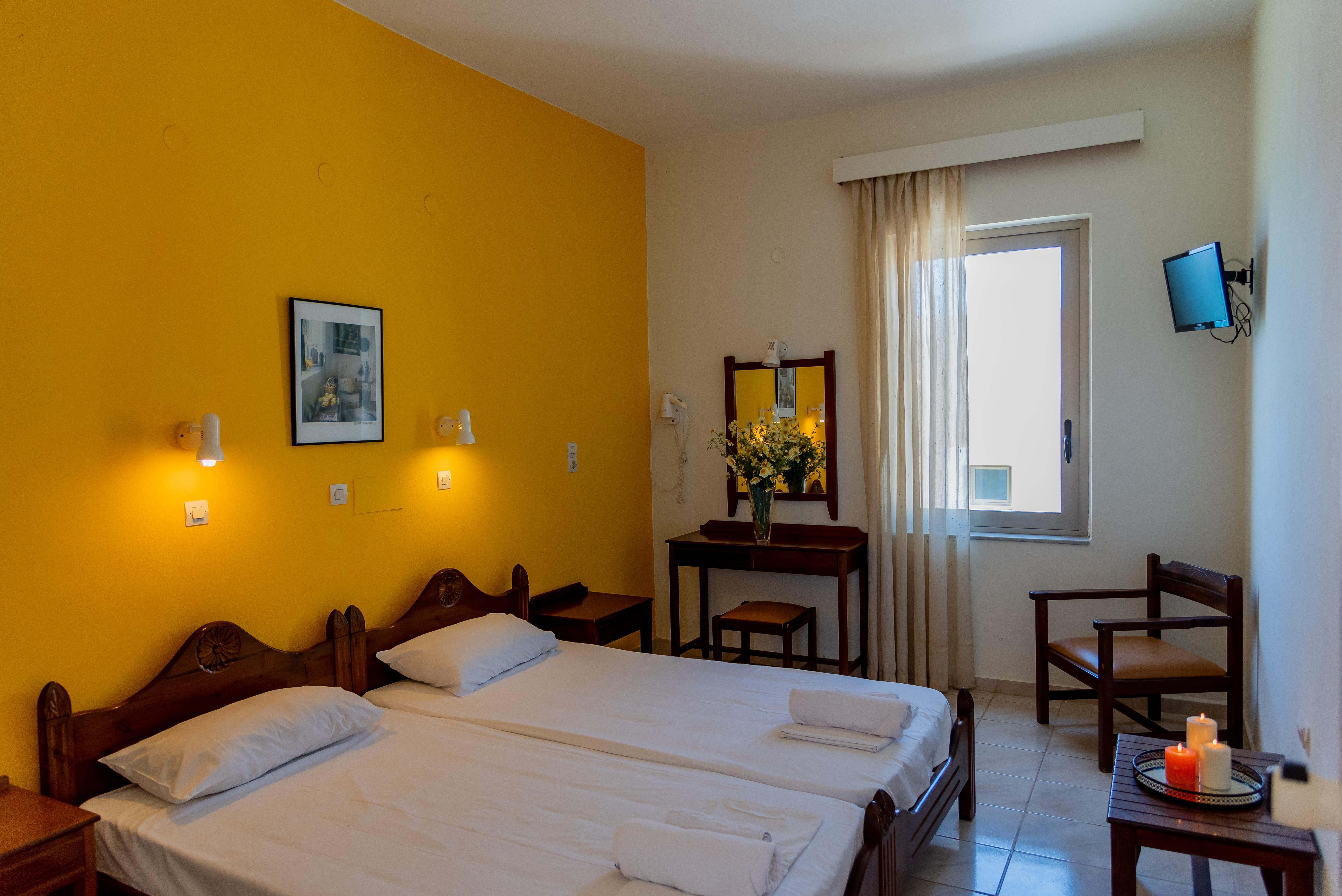 Almyra Apartments & Suites Sfáka Extérieur photo