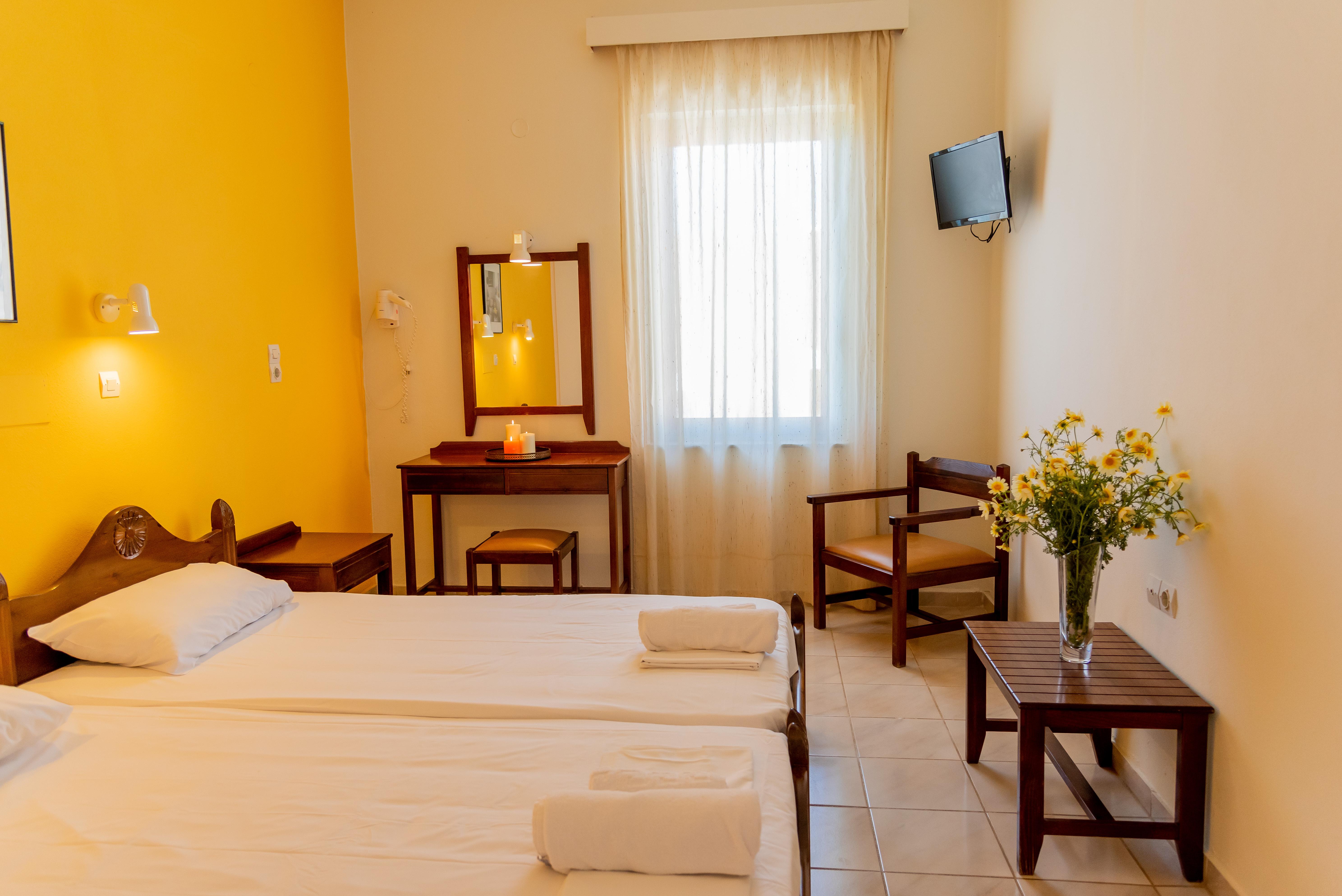 Almyra Apartments & Suites Sfáka Extérieur photo