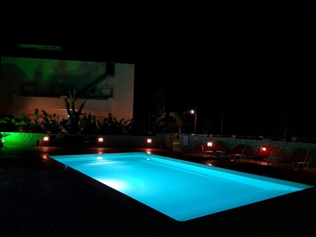 Almyra Apartments & Suites Sfáka Extérieur photo